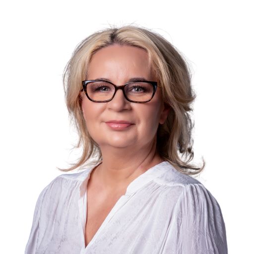 Monika Kosińska - zdjęcie portretowe
          